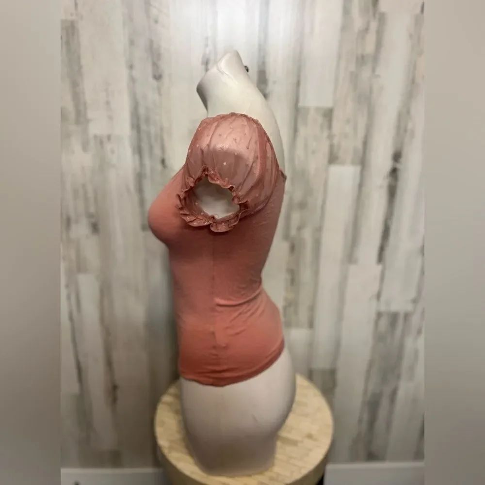 Pink top  - Picture 4 of 5